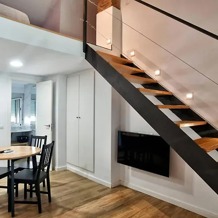 Duplex Con Terraza En - A Málaga